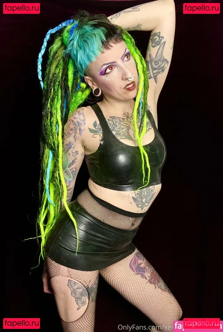 elfspitfree Onlyfans Photo Gallery 