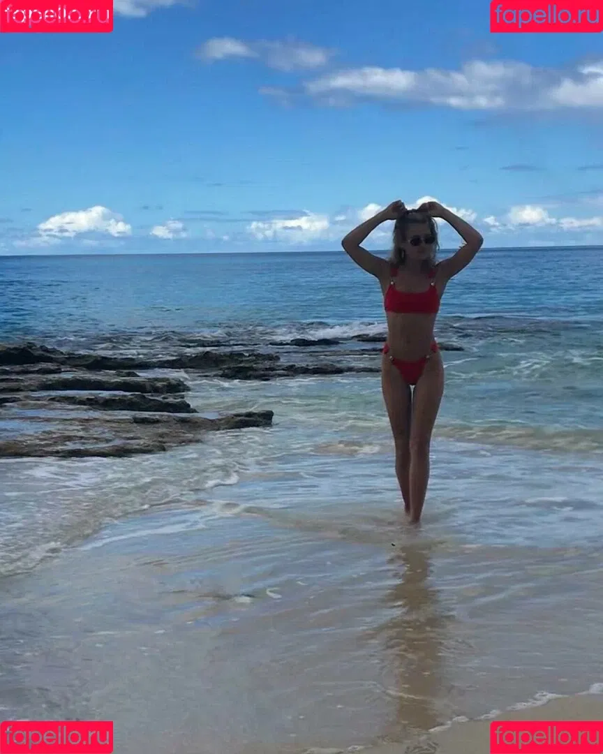 Ella Purnell Onlyfans Photo Gallery 