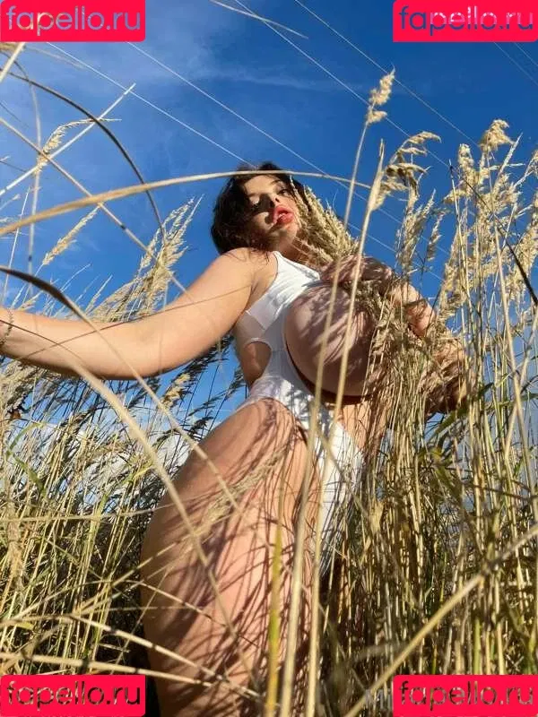 Milada Moore Onlyfans Photo Gallery 