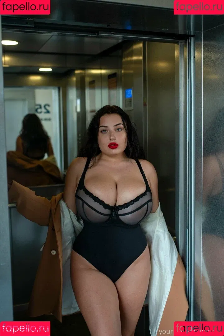 Milada Moore Onlyfans Photo Gallery 