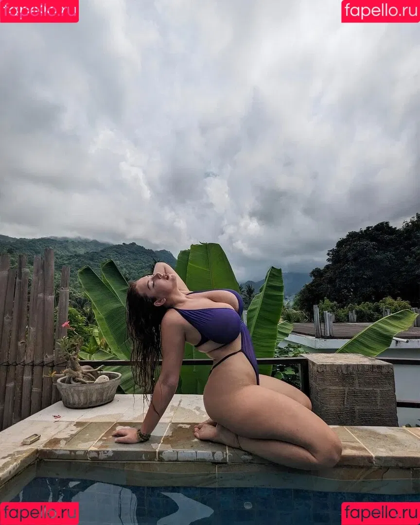 Milada Moore Onlyfans Photo Gallery 