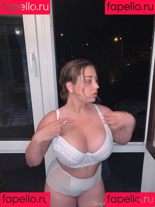 Milada Moore Onlyfans Photo Gallery 