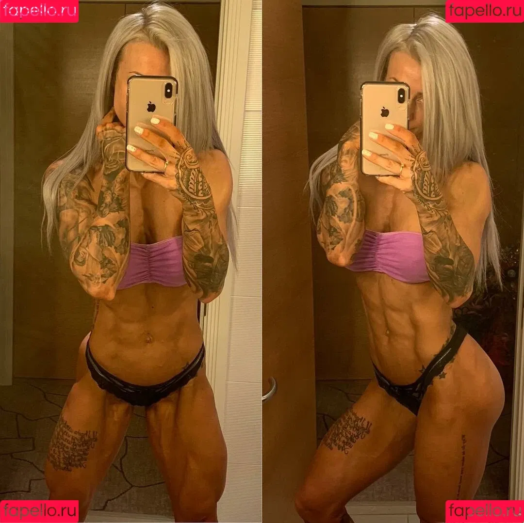 Lauren Kenealy Onlyfans Photo Gallery 