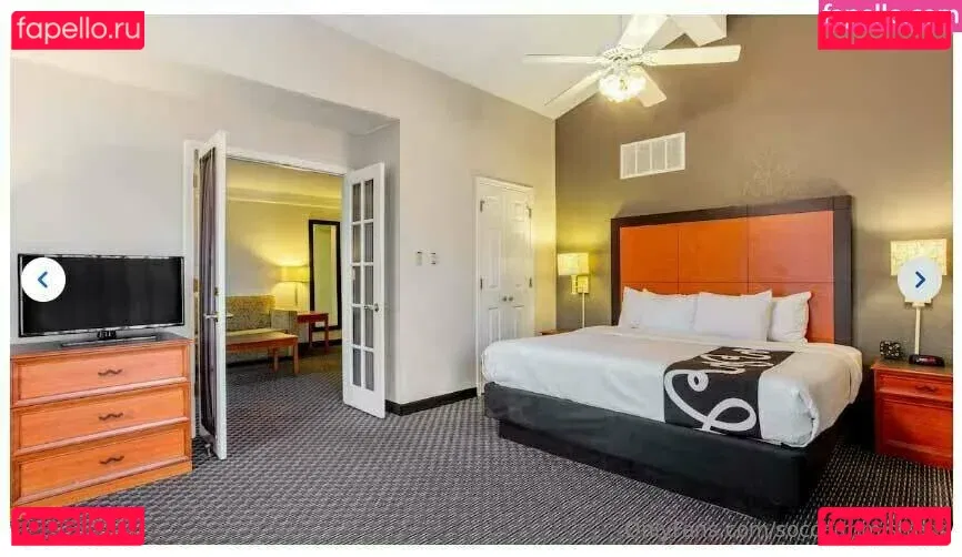 soccermmistress Onlyfans Photo Gallery 