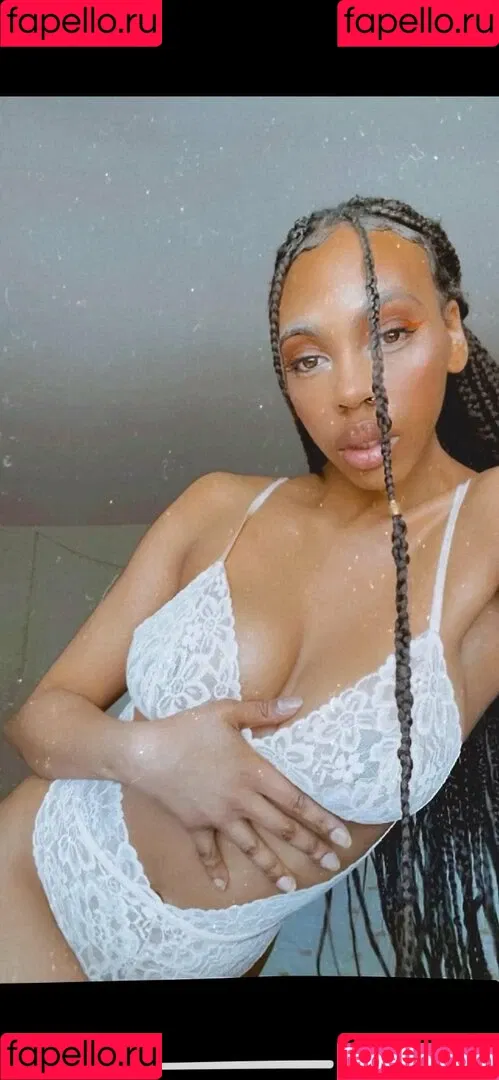 Sydney Celeste Onlyfans Photo Gallery 
