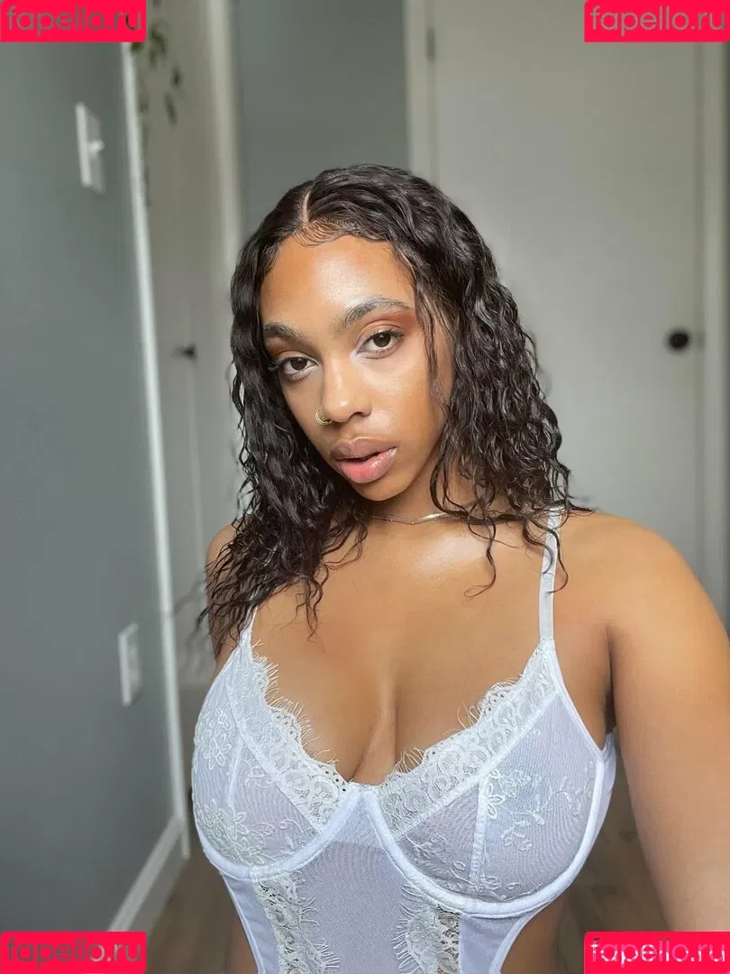 Sydney Celeste Onlyfans Photo Gallery 