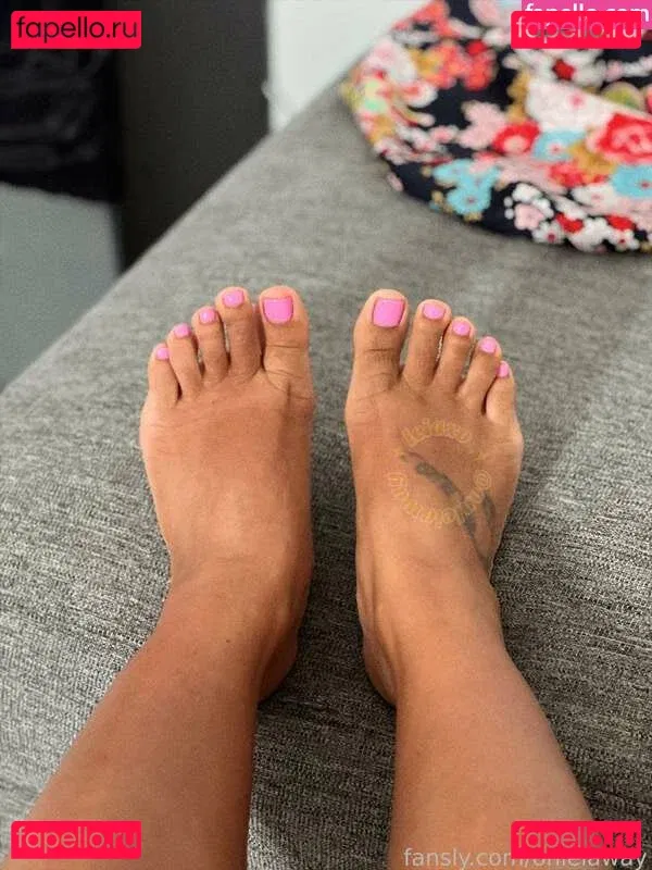 onleiaway Onlyfans Photo Gallery 