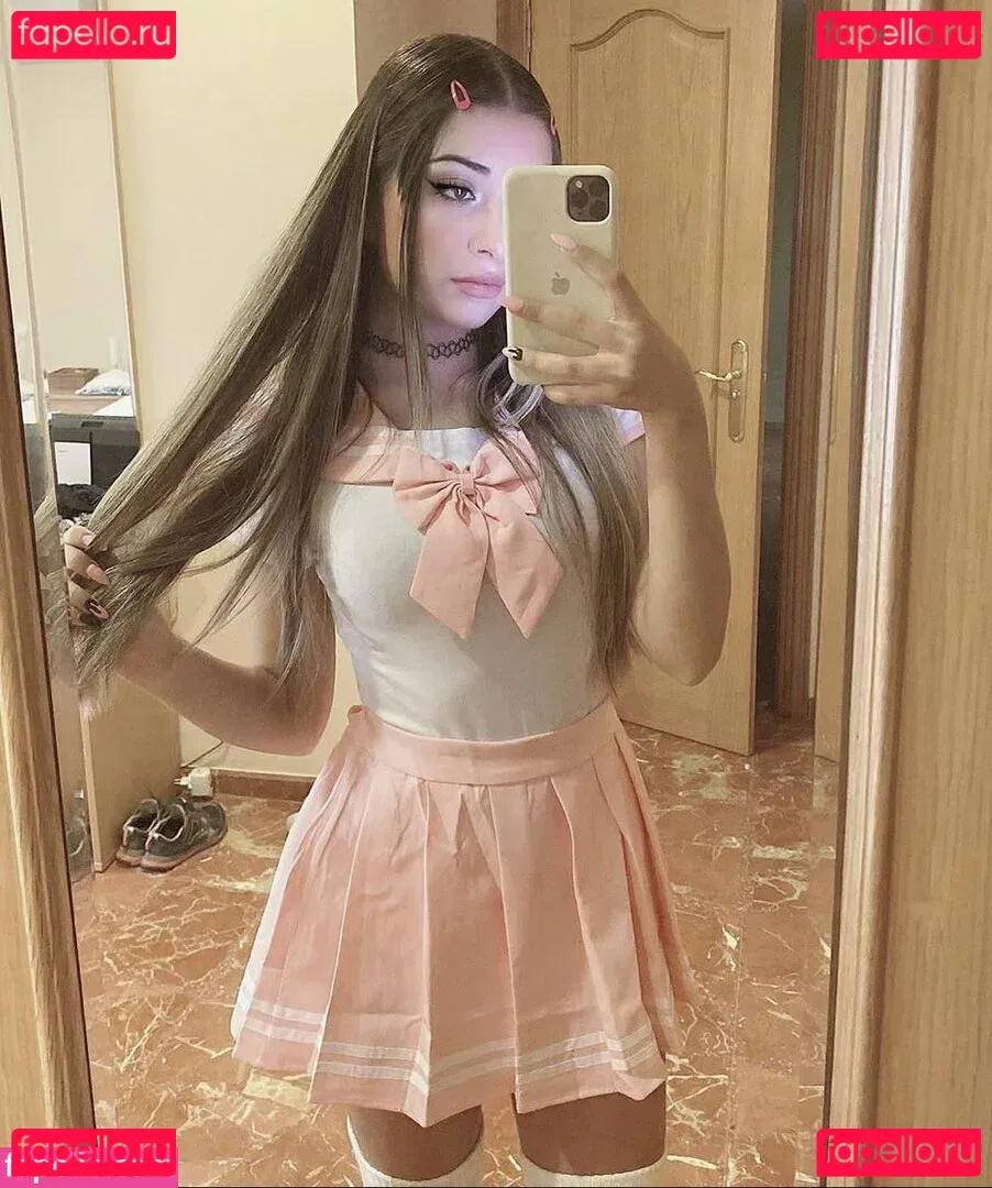 Lorena Lawliet Onlyfans Photo Gallery 