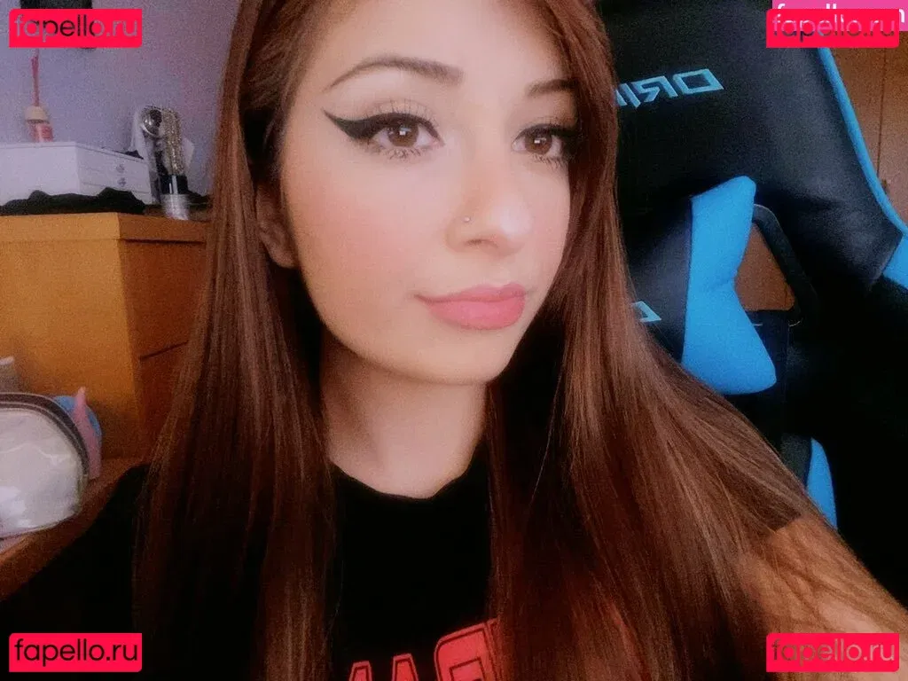 Lorena Lawliet Onlyfans Photo Gallery 