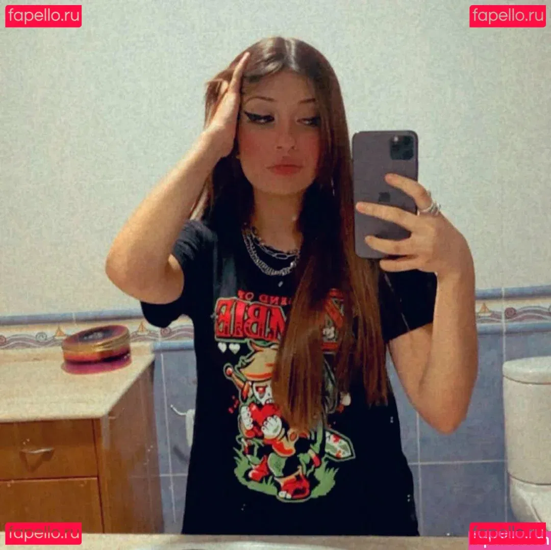 Lorena Lawliet Onlyfans Photo Gallery 