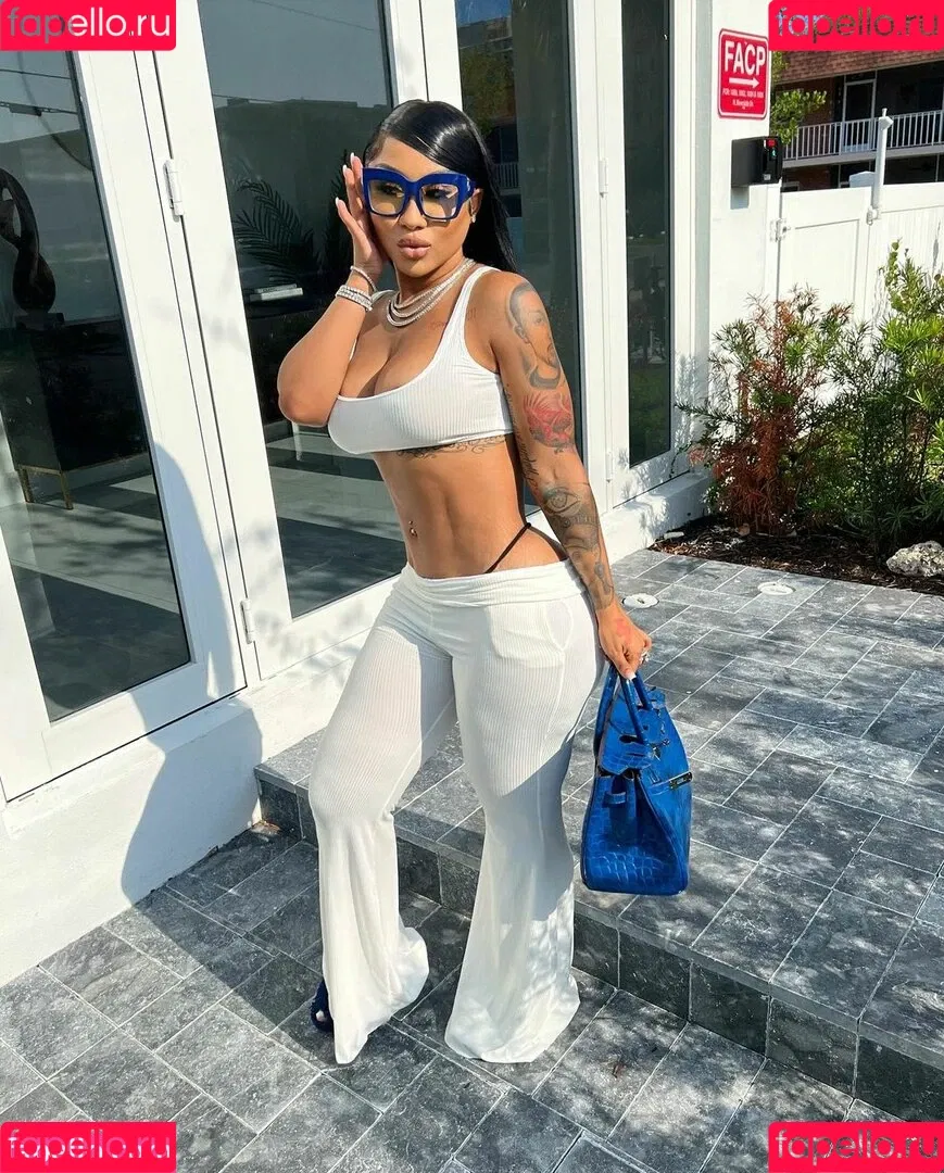 Ari Fletcher Onlyfans Photo Gallery 