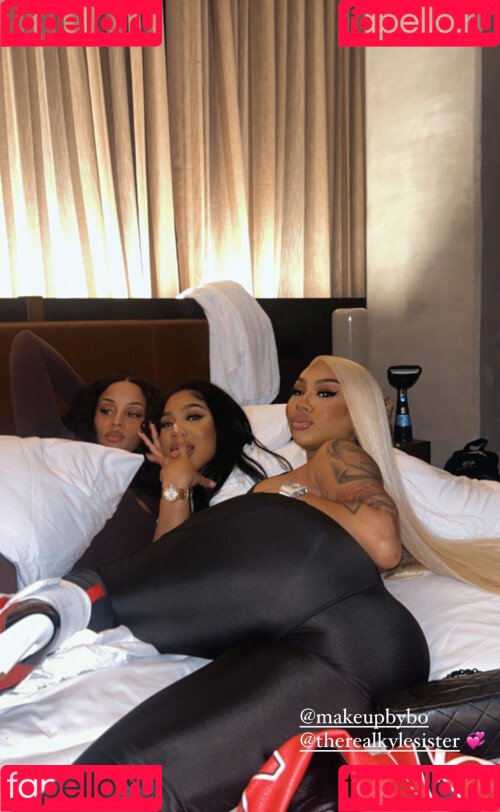 Ari Fletcher Onlyfans Photo Gallery 