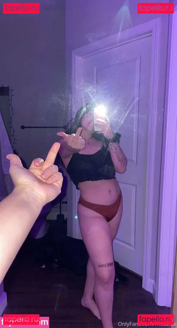 rrissarae Onlyfans Photo Gallery 