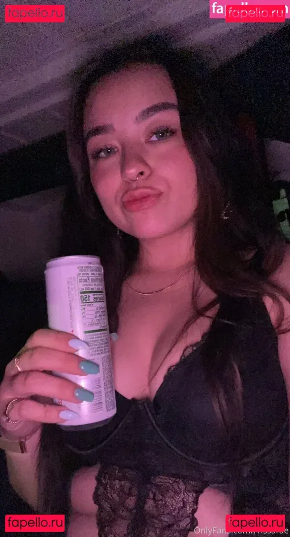 rrissarae Onlyfans Photo Gallery 