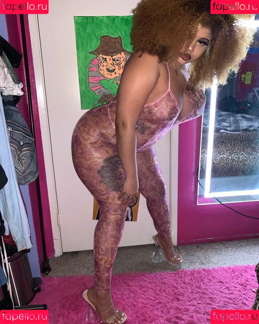 Sheismami Onlyfans Photo Gallery 