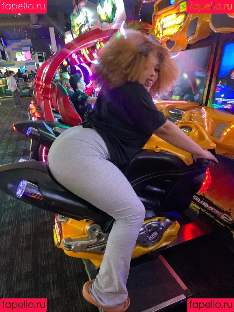 Sheismami Onlyfans Photo Gallery 