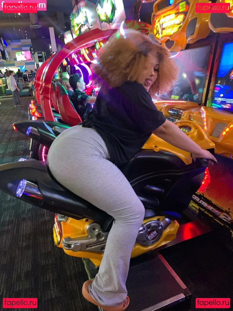 Sheismami Onlyfans Photo Gallery 