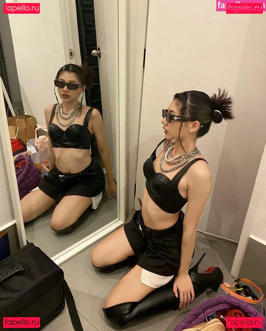 Helenyan083 Onlyfans Photo Gallery 