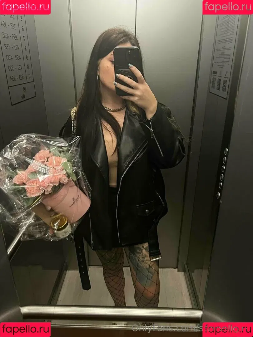 stonemlina Onlyfans Photo Gallery 