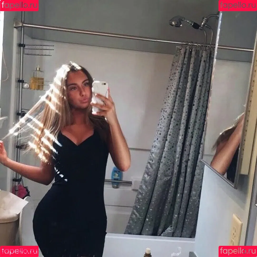 Valentina Onlyfans Photo Gallery 