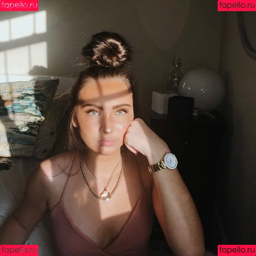 Valentina Onlyfans Photo Gallery 
