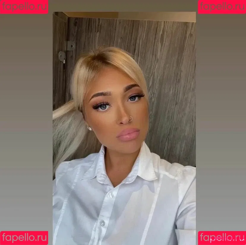 Valentina Onlyfans Photo Gallery 