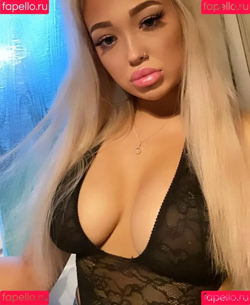 Valentina Onlyfans Photo Gallery 