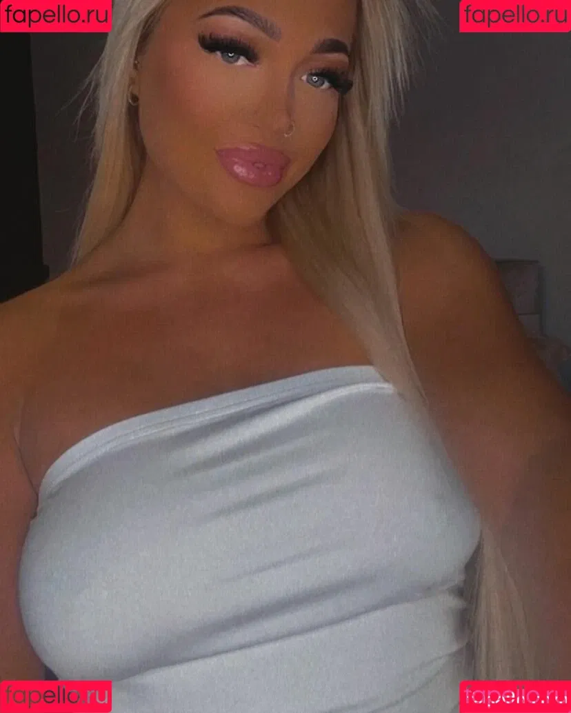 Valentina Onlyfans Photo Gallery 