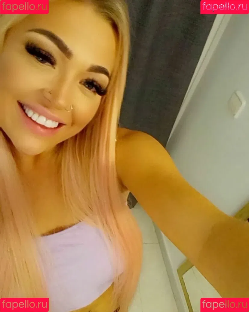 Valentina Onlyfans Photo Gallery 
