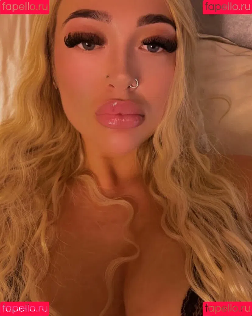 Valentina Onlyfans Photo Gallery 
