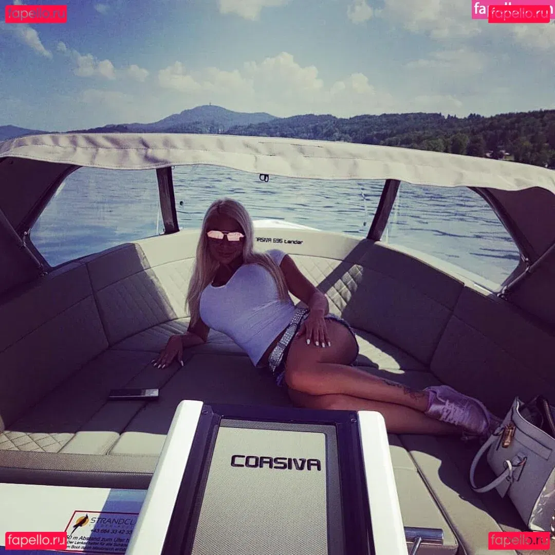 Daniela Cora Hansson Onlyfans Photo Gallery 