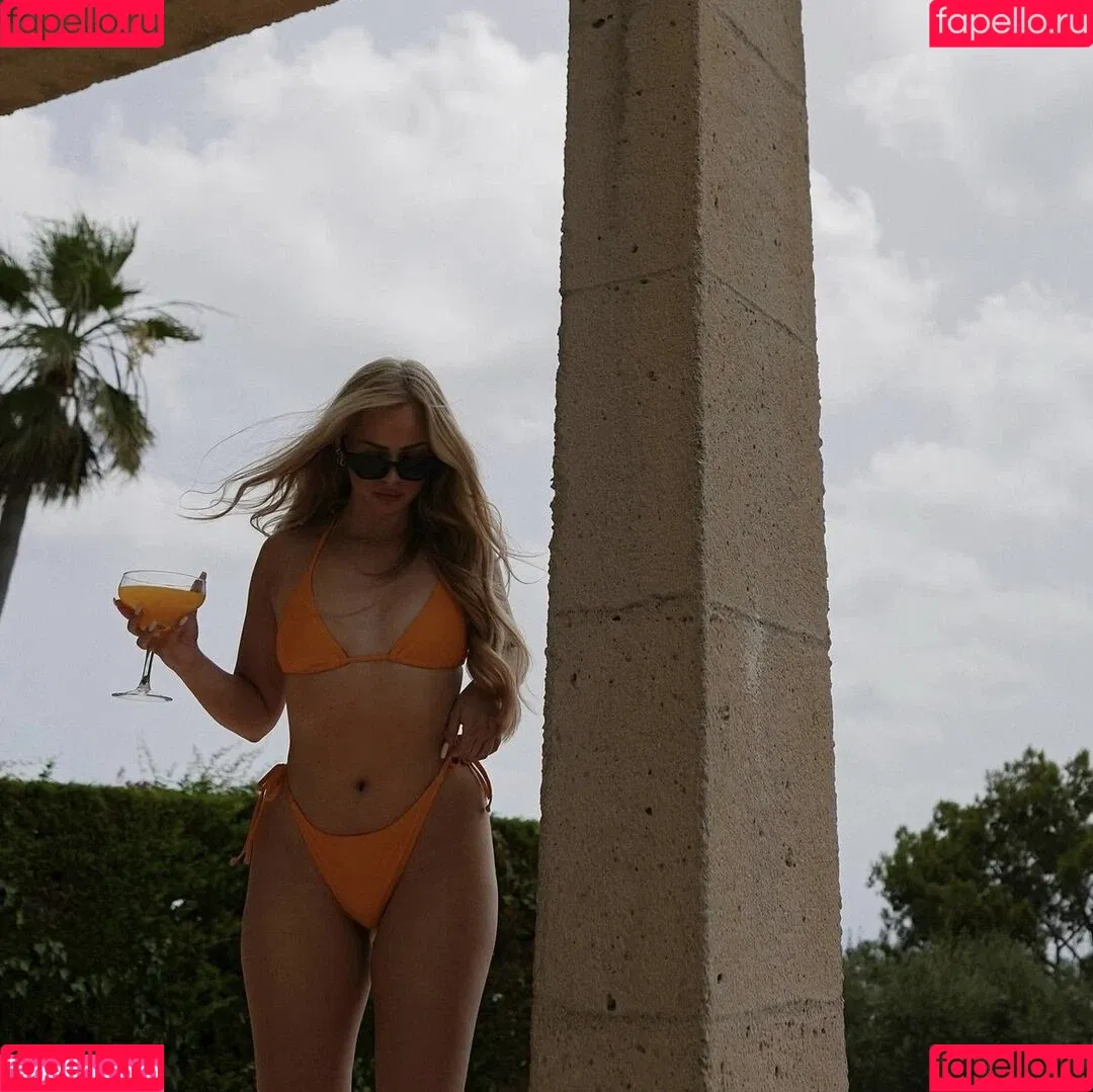 Zclina Onlyfans Photo Gallery 
