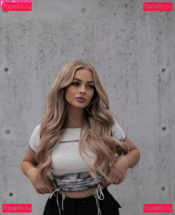 Zclina Onlyfans Photo Gallery 