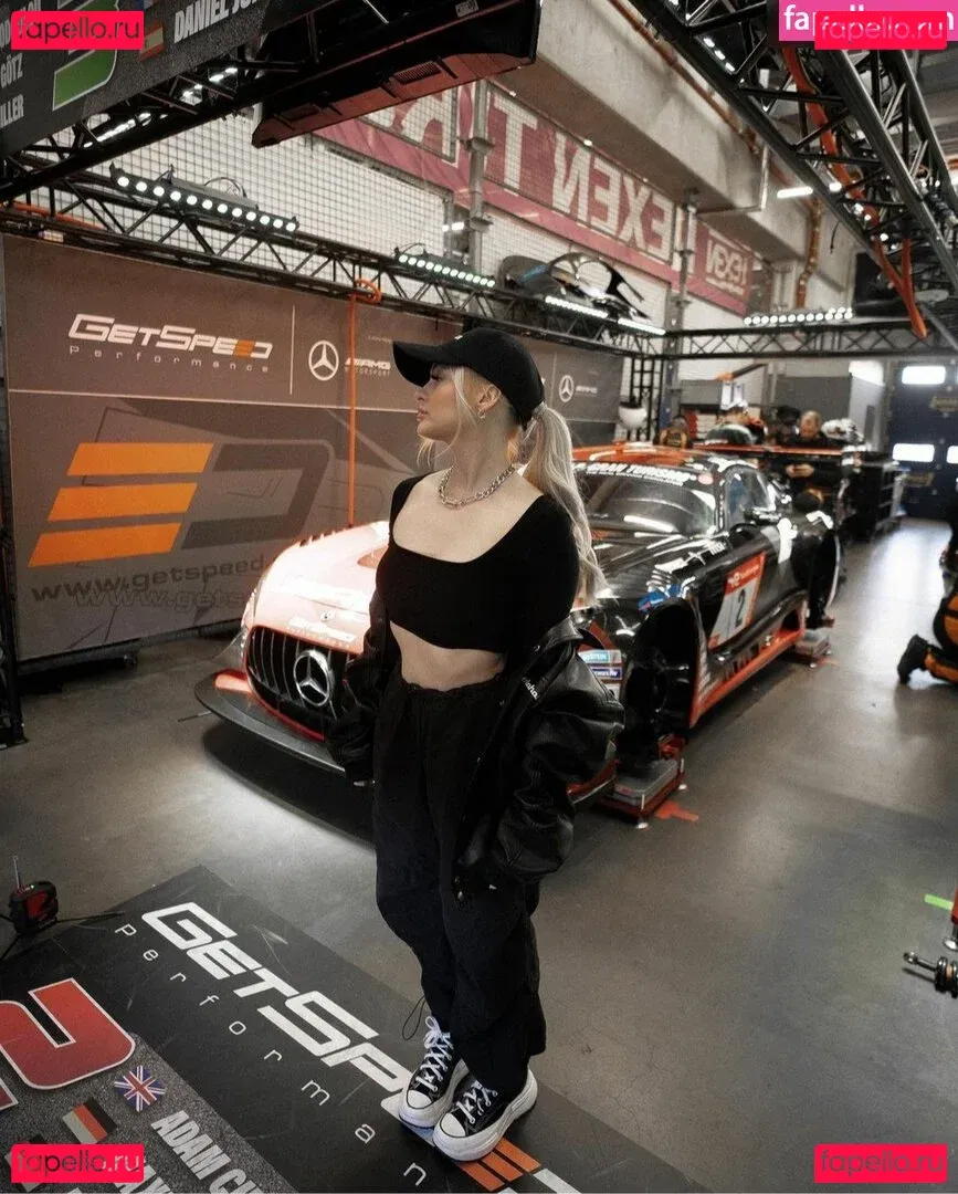 Zclina Onlyfans Photo Gallery 