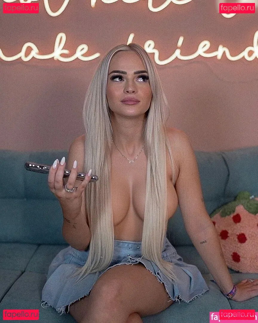 Zclina Onlyfans Photo Gallery 