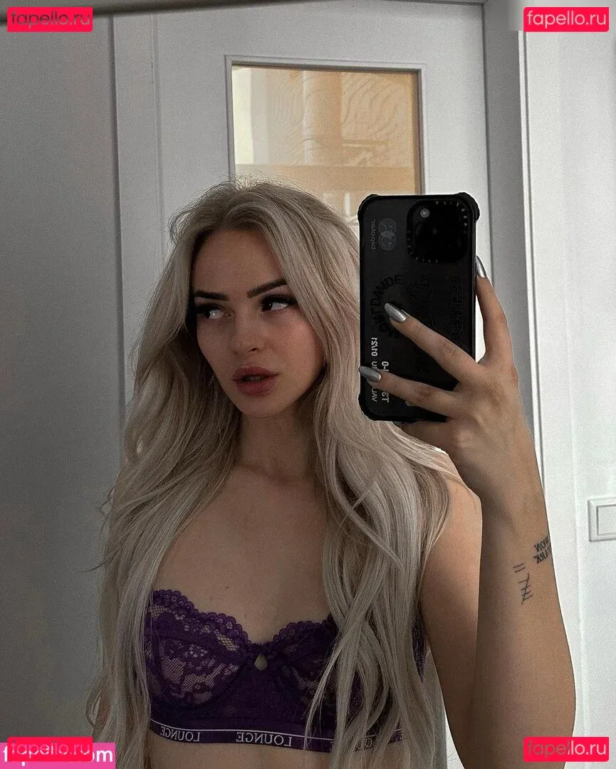 Zclina Onlyfans Photo Gallery 