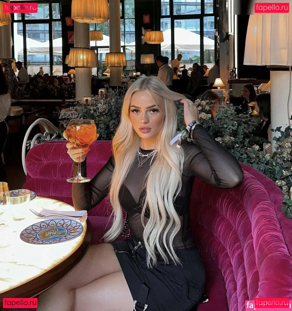 Zclina Onlyfans Photo Gallery 