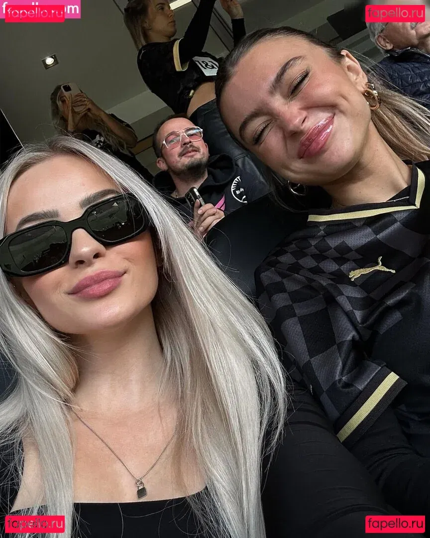 Zclina Onlyfans Photo Gallery 