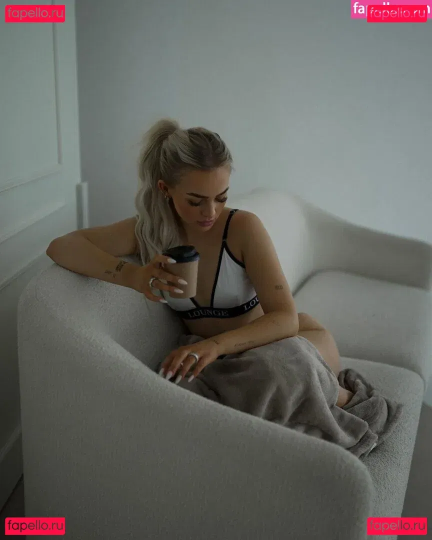 Zclina Onlyfans Photo Gallery 