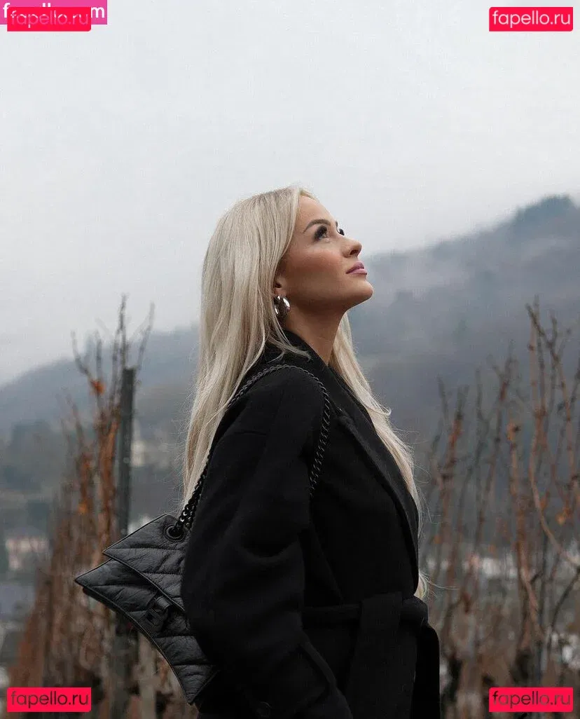 Zclina Onlyfans Photo Gallery 