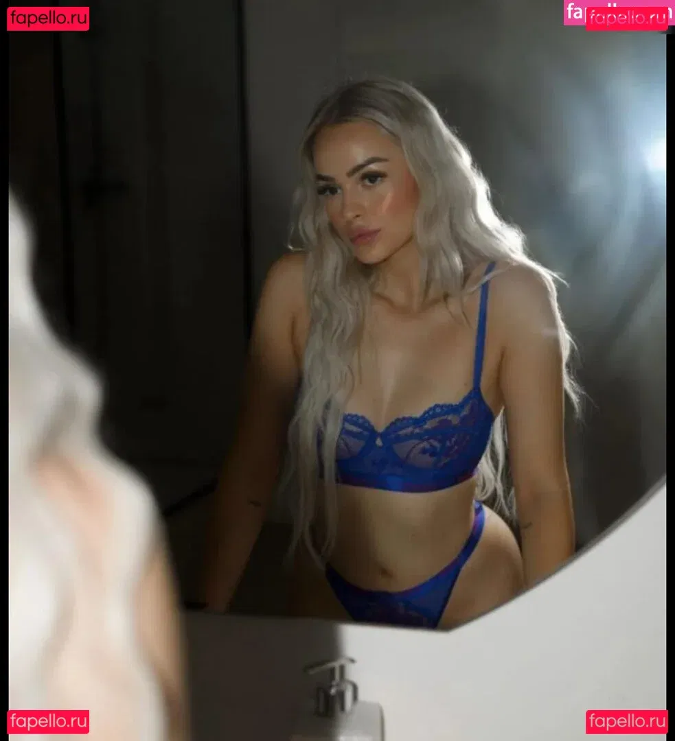 Zclina Onlyfans Photo Gallery 