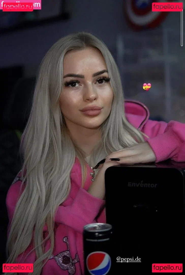 Zclina Onlyfans Photo Gallery 