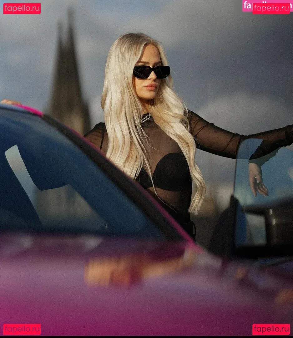 Zclina Onlyfans Photo Gallery 