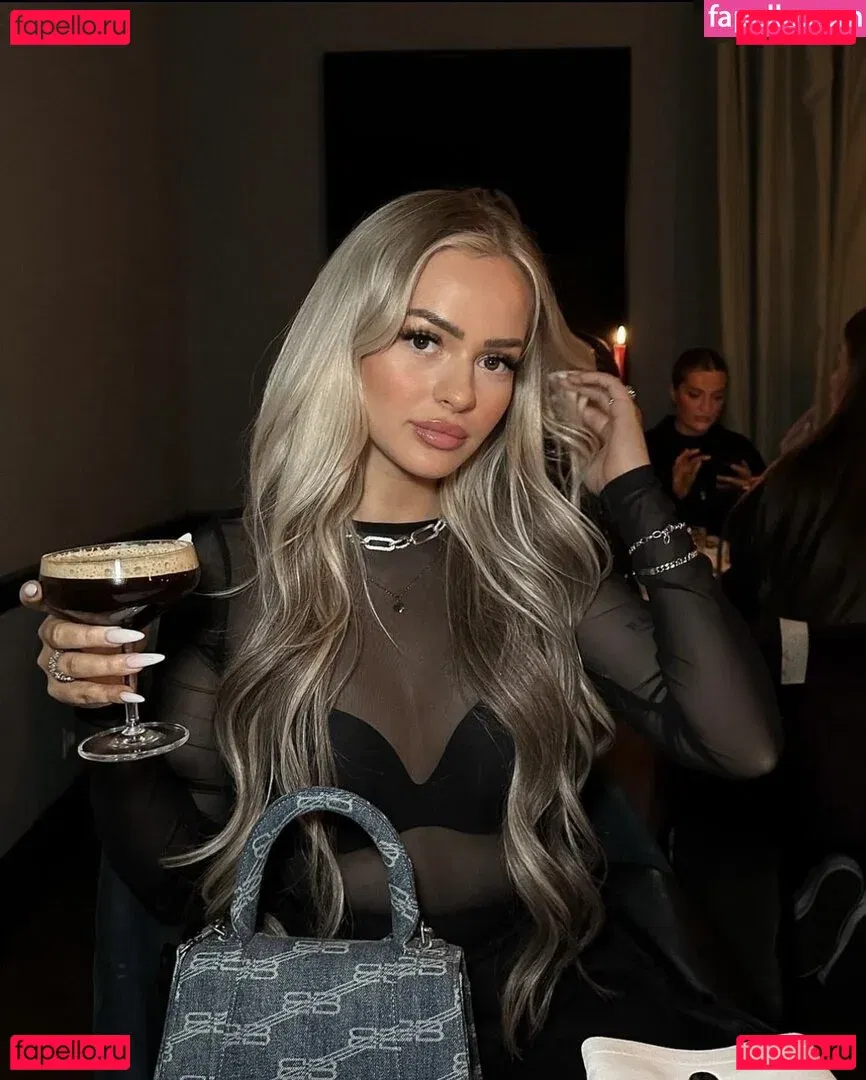 Zclina Onlyfans Photo Gallery 