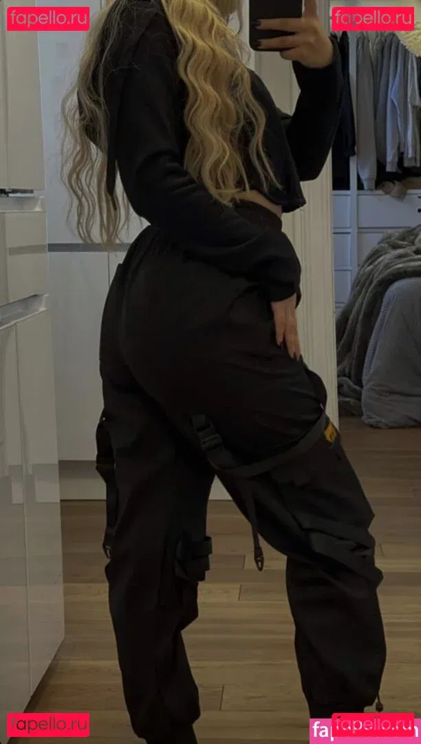 Zclina Onlyfans Photo Gallery 