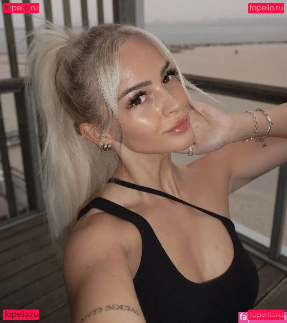 Zclina Onlyfans Photo Gallery 