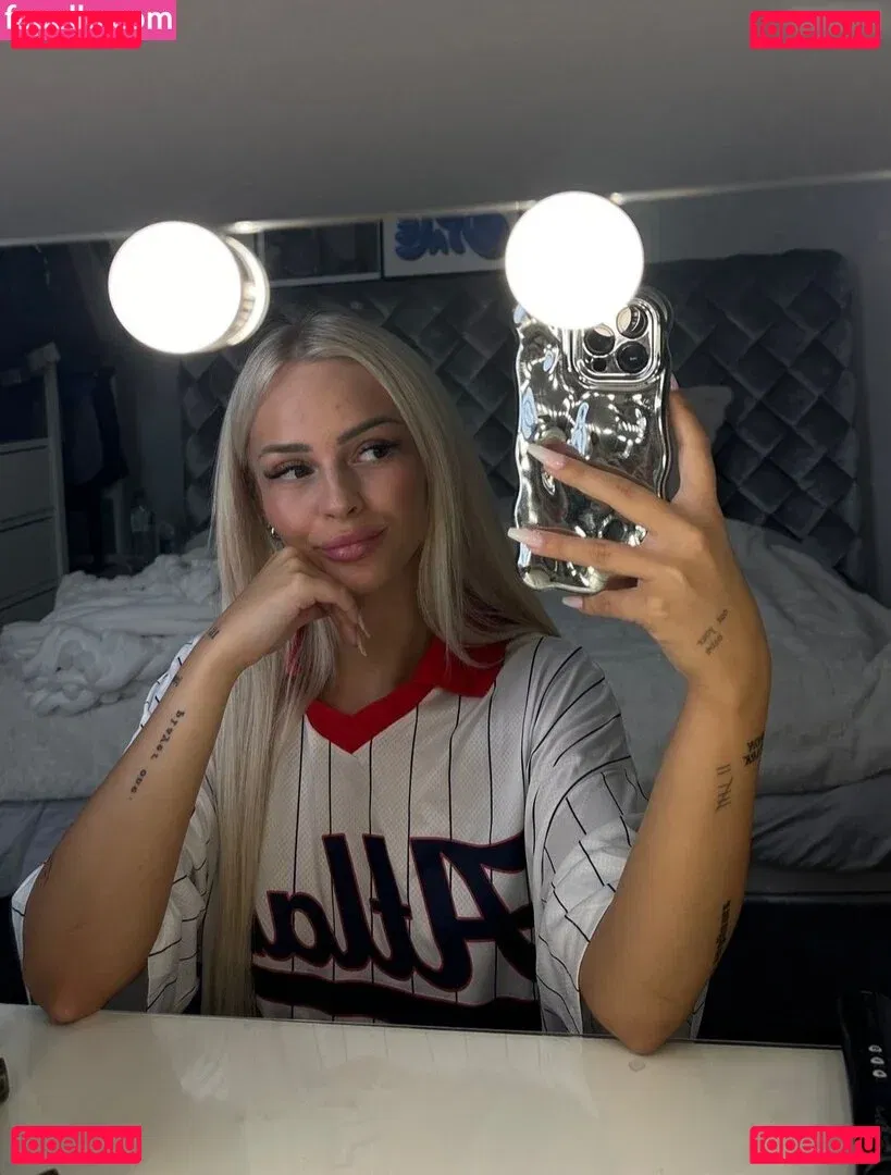 Zclina Onlyfans Photo Gallery 