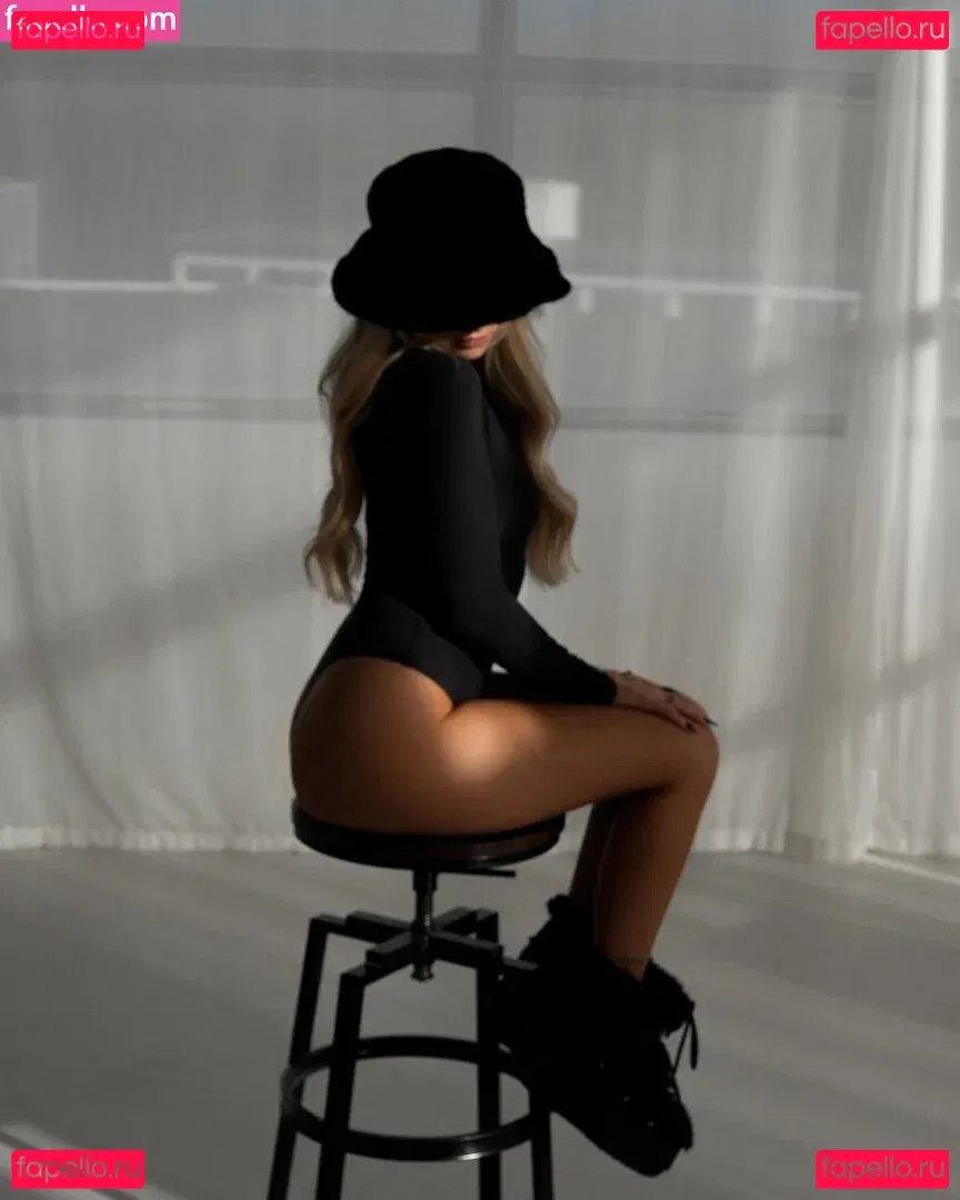 Zclina Onlyfans Photo Gallery 