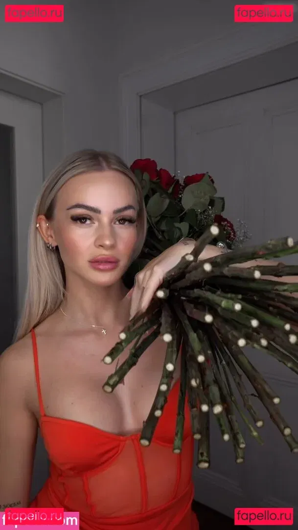 Zclina Onlyfans Photo Gallery 