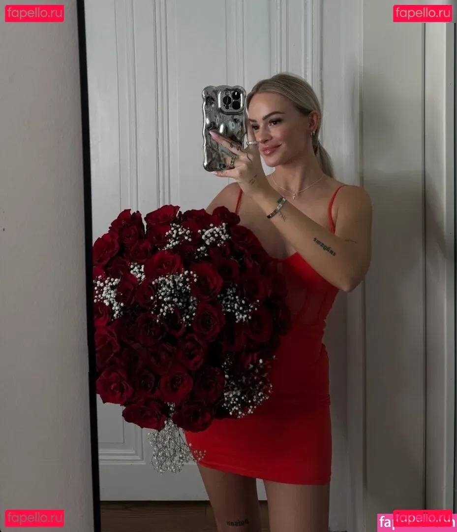 Zclina Onlyfans Photo Gallery 